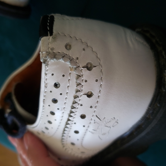 John Fluevog Classic Wingtipped Brogue Derby white shoe - Picture 8 of 15